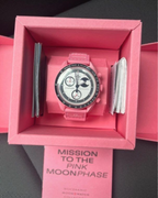 MOONSWATCH MISSION TO PINK - SWATCH X OMEGA BIOCERAMIC