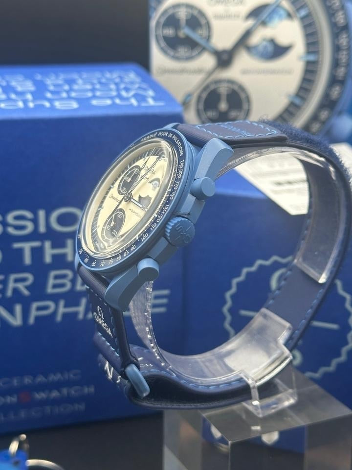 MOONSWATCH MISSION TO THE SUPER BLUE MOONPHASE - SWATCH X OMEGA BIOCERAMIC