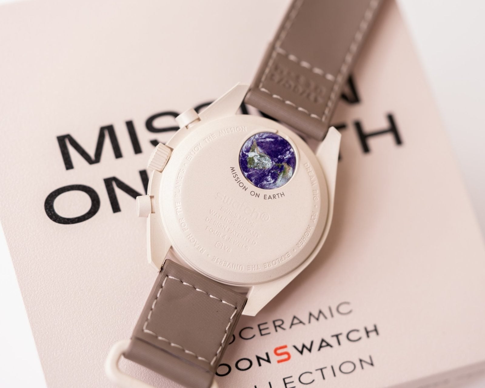 MOONSWATCH MISSION ON EARTH DESERT - SWATCH X OMEGA BIOCERAMIC