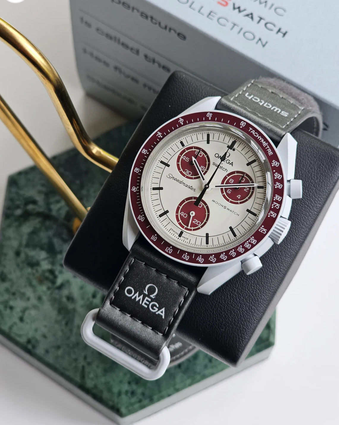MOONSWATCH MISSION TO PLUTO - SWATCH X OMEGA BIOCERAMIC