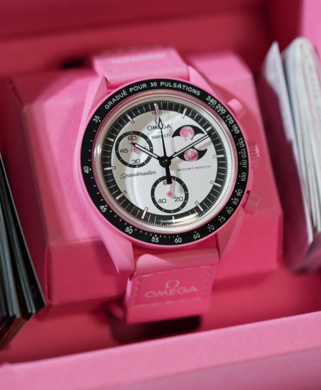 MOONSWATCH MISSION TO PINK - SWATCH X OMEGA BIOCERAMIC